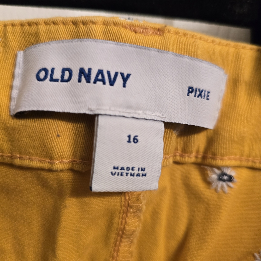 Old Navy Pixie Yellow Floral Ankle Pants - Size 16 - Picture 4 of 10